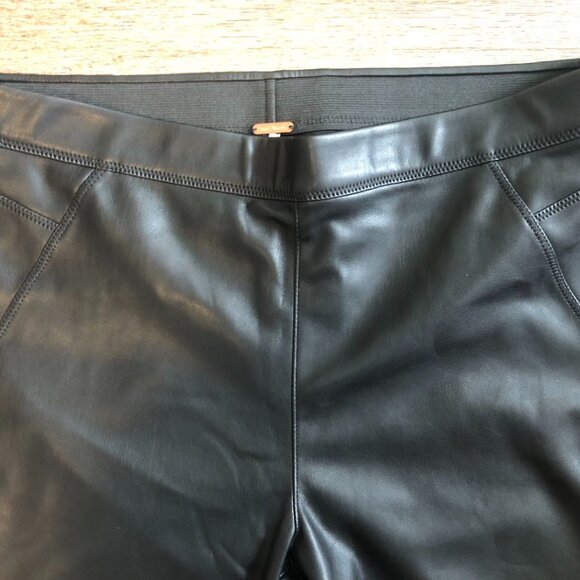 Free People Never Let Go Leggings  Faux Leather Stretch High Rise Black Size 30 - Picture 5 of 12